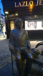 Oscar Wilde statue in Galway City