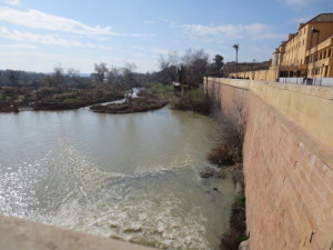 the river Guadalquivir that runs through Cordoba
