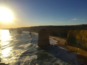 The 12 Apostles lookout (west)